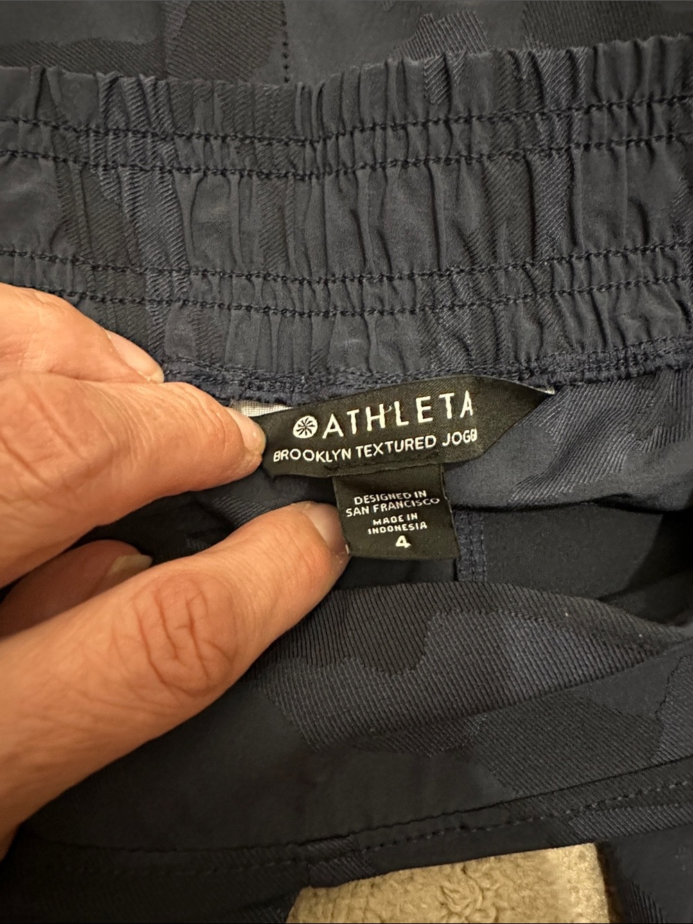 Athleta Brooklyn Jogger size 4 Blue camo - Picture 4 of 4